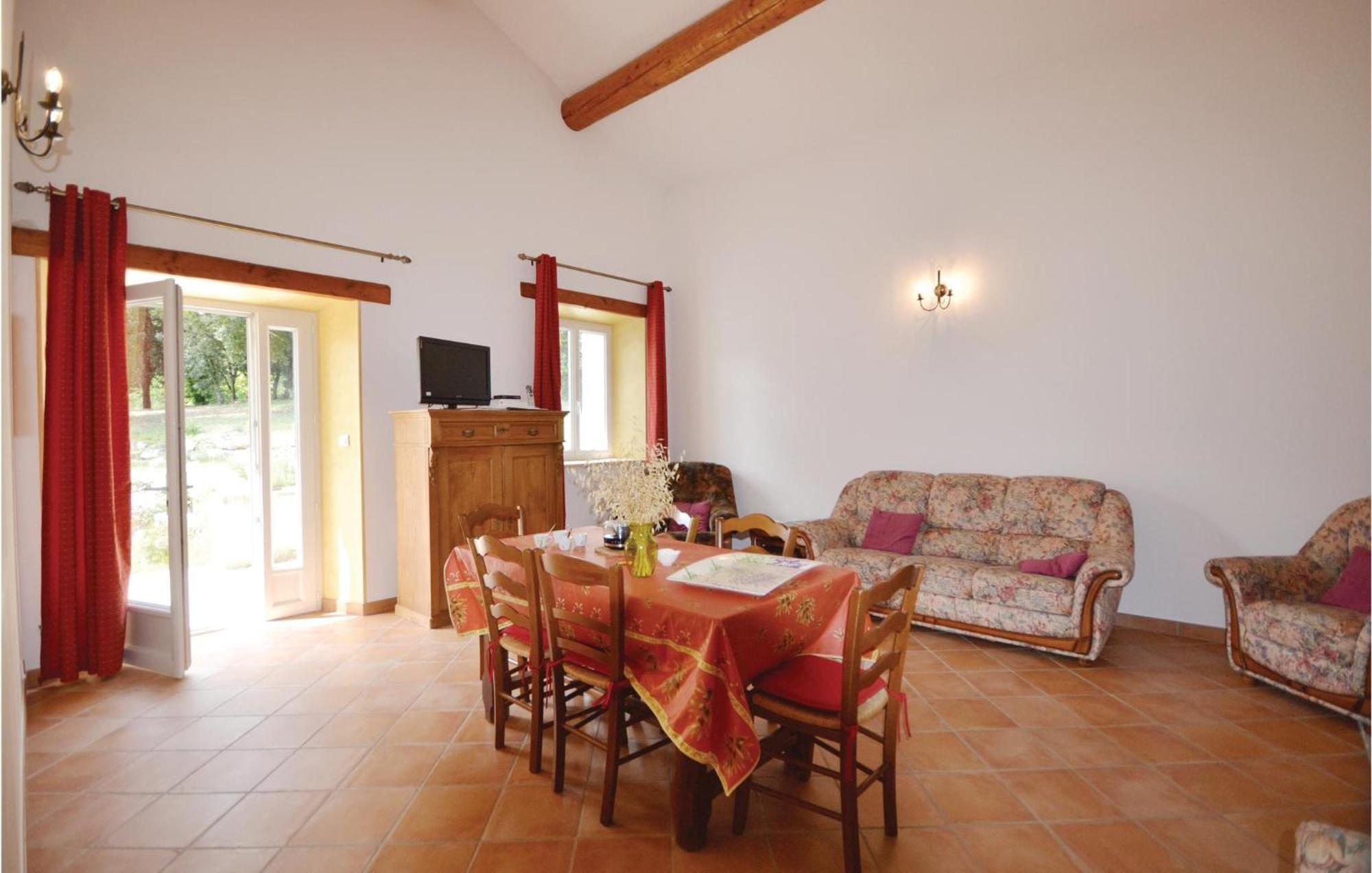 Awesome Home In Bollene With Wifi 外观 照片